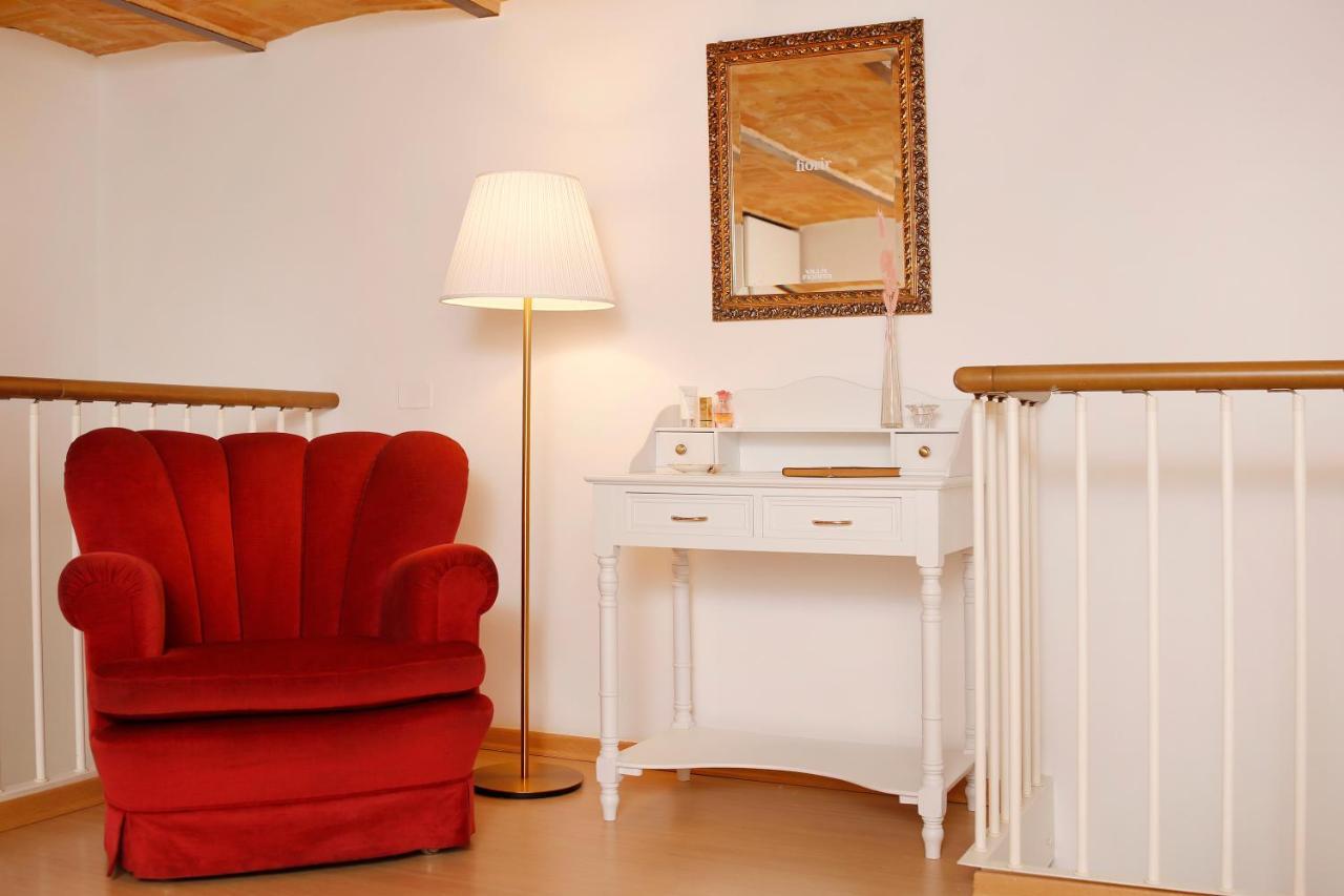 קאטוליקה Villa Fiorita מראה חיצוני תמונה